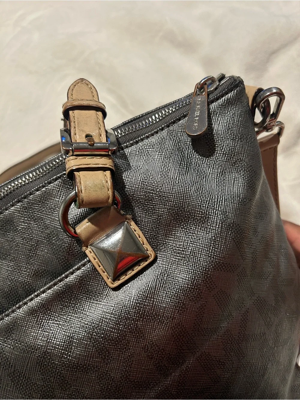 Michael Kors metallic Shoulder Bag with Beige Accents